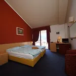 Alpi 3* Malcesine