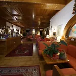 Alpi Hotel