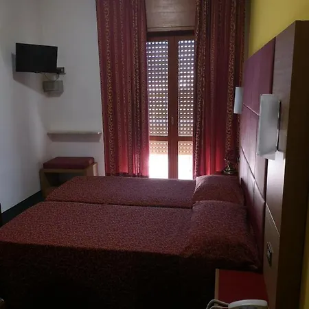 Otel Alpi 3*