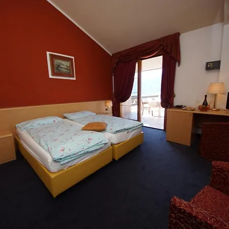 Hotel Alpi Malcesine