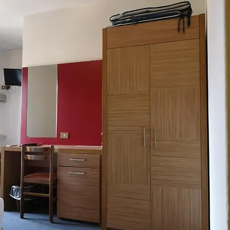 Otel Alpi