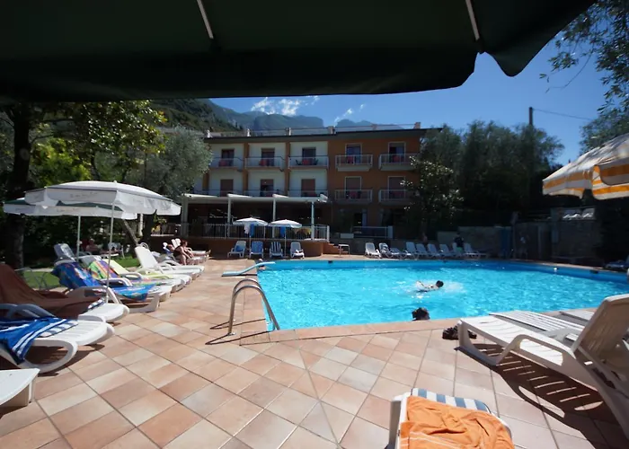 Hotel Alpi 3*