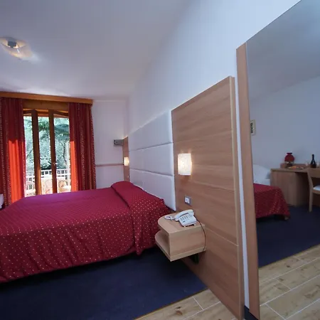 Alpi Hotel Malcesine